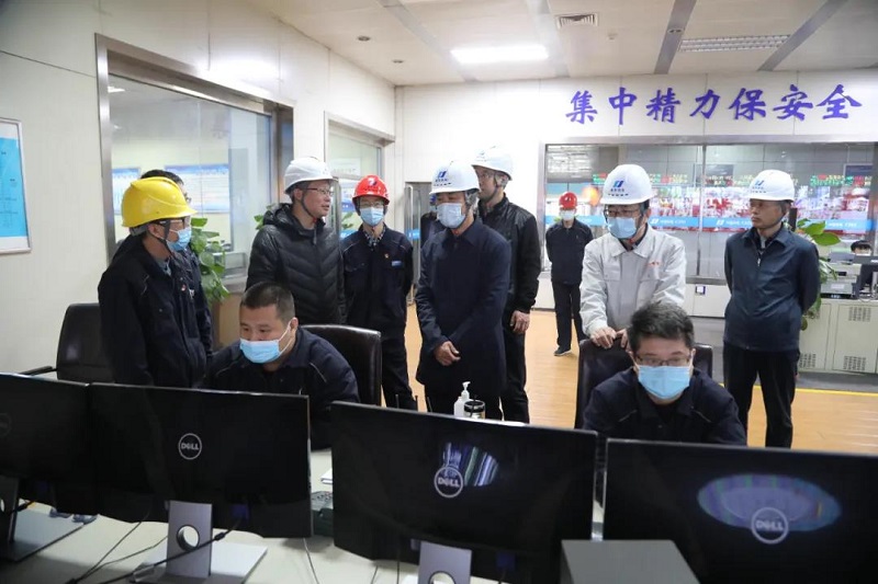 市城管局局长任建忠督导供热工作